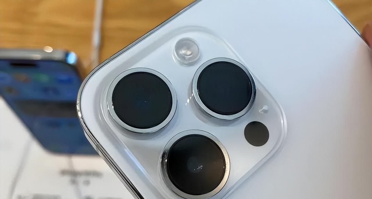 苹果|用了两年的华为P40Pro，再次换回苹果后，憋了太多话想说