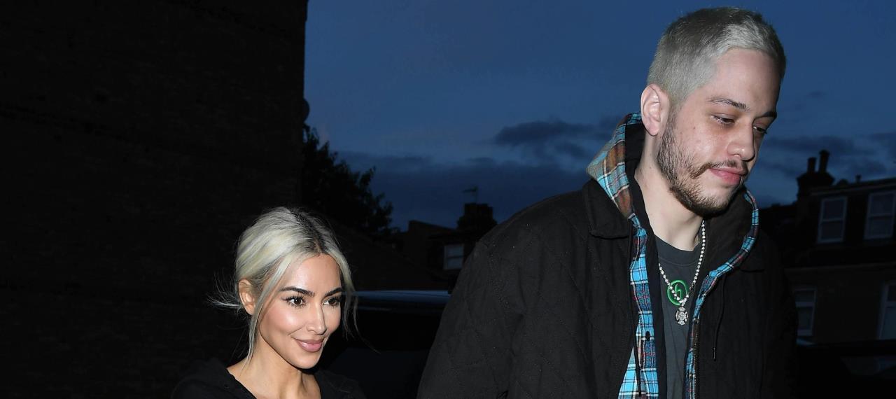 金·卡戴珊|41岁金·卡戴珊跑去伦敦, “能不能给我一张女王庆典普通票”, 被拒