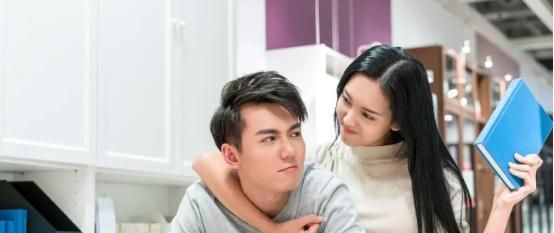 丈母娘生病住院,女友硬要卖房筹手术费,男子无奈选择分手!