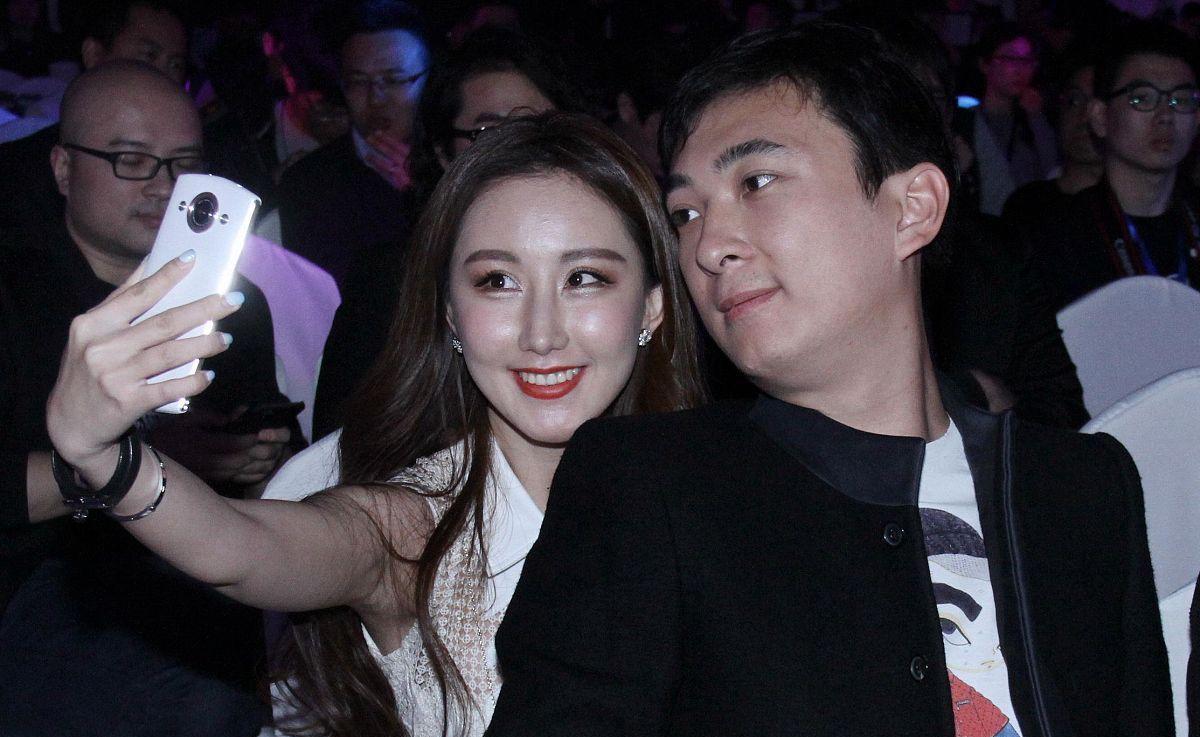 王思聪打人风波反转:赔偿209万是乌龙,排队求揍的网友散了吧