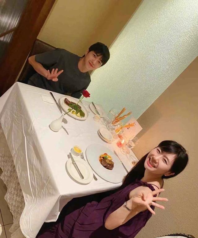 明星素颜 福原爱晒近照，离婚后生活滋润变漂亮，33岁白t短裤少女感十足
