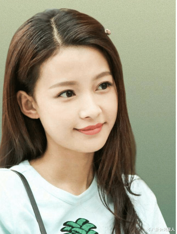 王祖蓝|有才有钱才是王道！4位矮个男星娶长腿美人，相差15厘米仍幸福