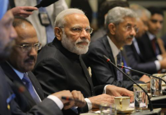 Java|印度决定花费60亿美元挖中国墙角,殊不知当年单单京东方就花掉了3,000亿