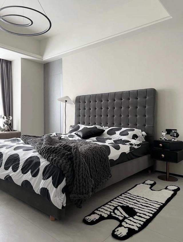 广东夫妇拒绝“过度装修”,把200㎡家装修得堪称教科书,超有品味