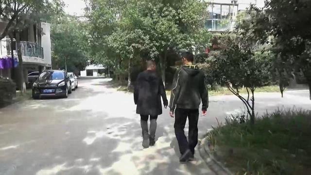 上海男女旅游,躲在民宿8天后进山消失,监控拍下3段诡异画面