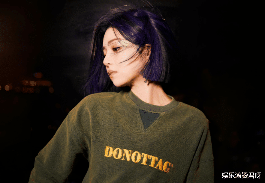 陈妍希|陈妍希的少女感有多绝?同框小14岁程潇,39岁状态让人看愣了