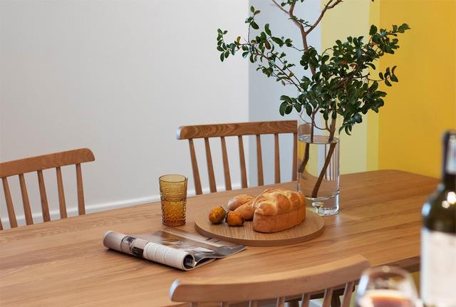 还是他机智,装修不随大流,原木白墙轻松打造简洁大方的新家