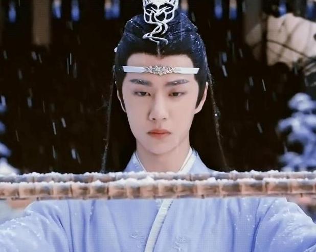 王一博|王一博的待上映作品又上热搜，95后潜力无穷，不止是会跳街舞！