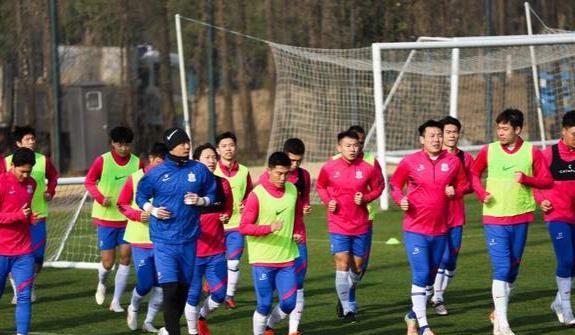 中超|中超18支新赛季球队确定，谁保级问题不大？谁是降级热门？