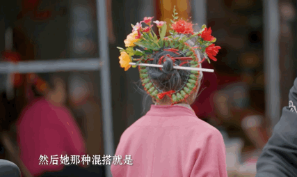 猪八戒|42岁周韵首次参加综艺,头顶簪花状态绝佳,怪不得会迷倒姜文20年