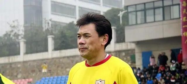 国足|10位中国足坛武汉籍球员，曾诚、蒿俊闵前三，第一名实至名归