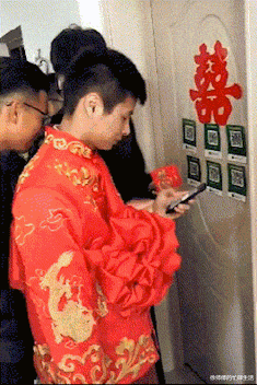 赵丽颖|赵丽颖宣布喜讯！网友：早就看你们不对劲了！