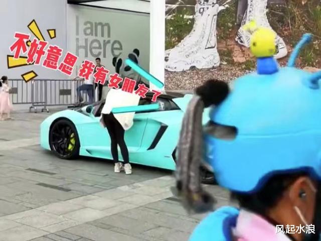 ?女子去和豪车里的男子搭讪,男子:我女朋友坐在副驾!