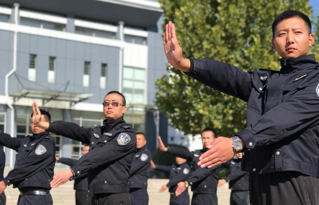 辅警|辅警岗位启动下半年招聘，以下条件优先录用，大专生上岸的好机会