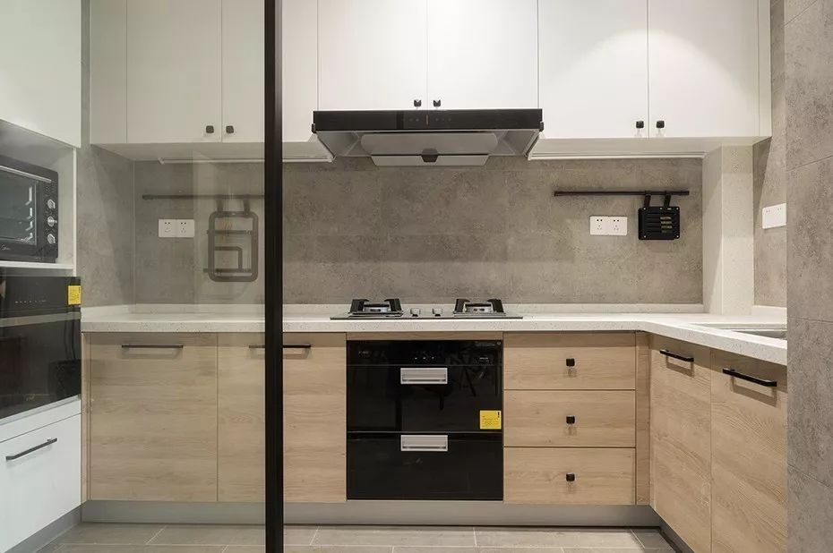 为什么油烟机没什么技术含量,却比冰箱贵太多?听内行说完才明白