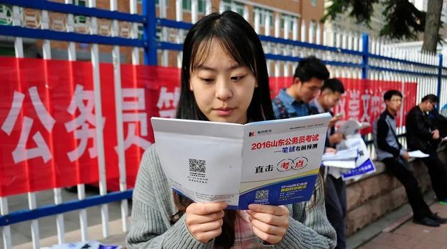 教师|广州增城区中小学教师录用：全是师范毕业生，引来应届研究生竞争