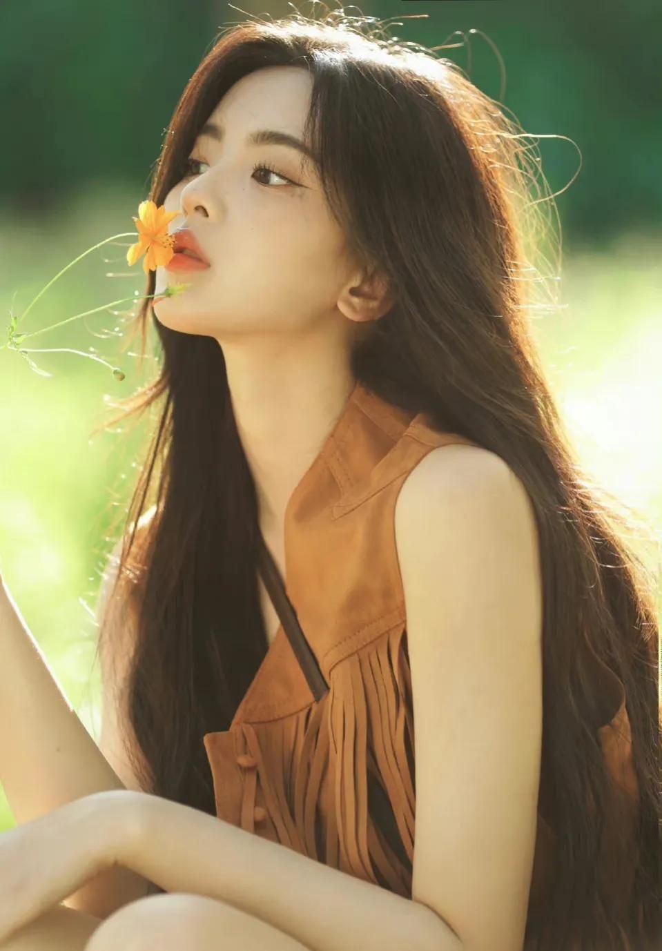 杨超越|杨超越晒秋天live图,让秋日与美女完美组合