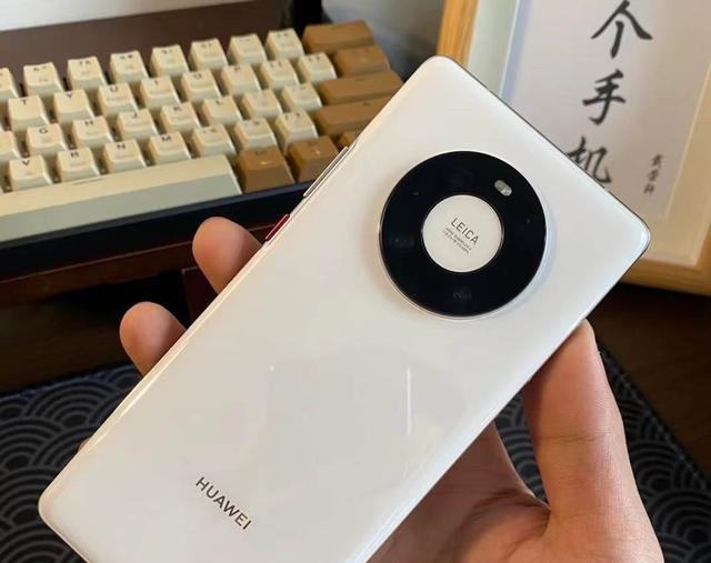 小米科技|小米12SUltra取代华为Mate40Pro成主力机,不吹不黑,优缺点明显