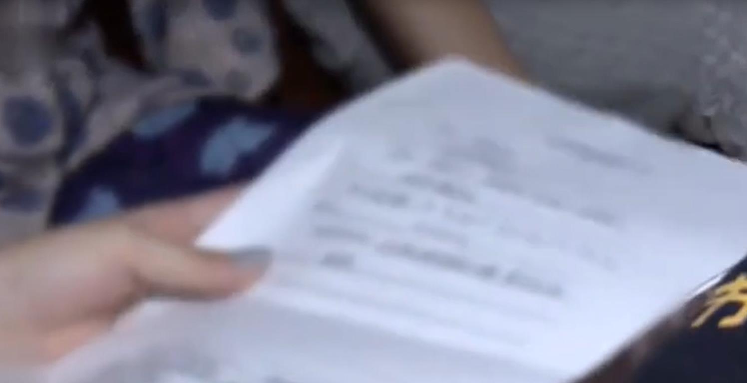 湖南女版\巨婴\:啃老24年不上班,94岁老母摔断腿仍为她洗衣做饭