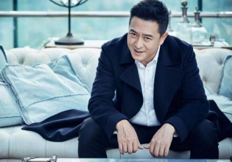 张嘉益|又一戏骨男神要退圈了：张嘉译宣布退出娱乐圈，原因让人心疼