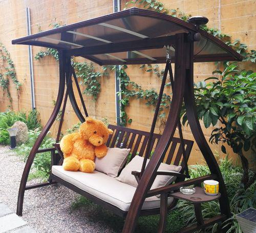 家里有小院子,除了种花,5个小物件安排上,小院舒适有情调