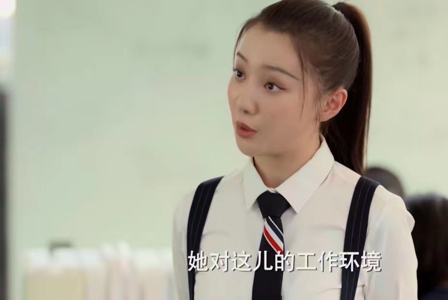 玫瑰之战|《玫瑰之战》隐藏的校花美人，长着一张马思纯的脸，演技惊鸿一瞥