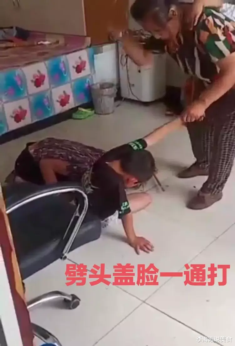 太可怕了!10岁孙子将奶奶活活勒死,旁边的同伴边笑边淡定拍视频