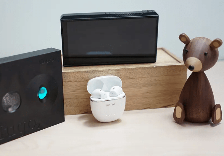 小米科技|降噪耳机哪个牌子好？类似airpods pro的降噪耳机推荐