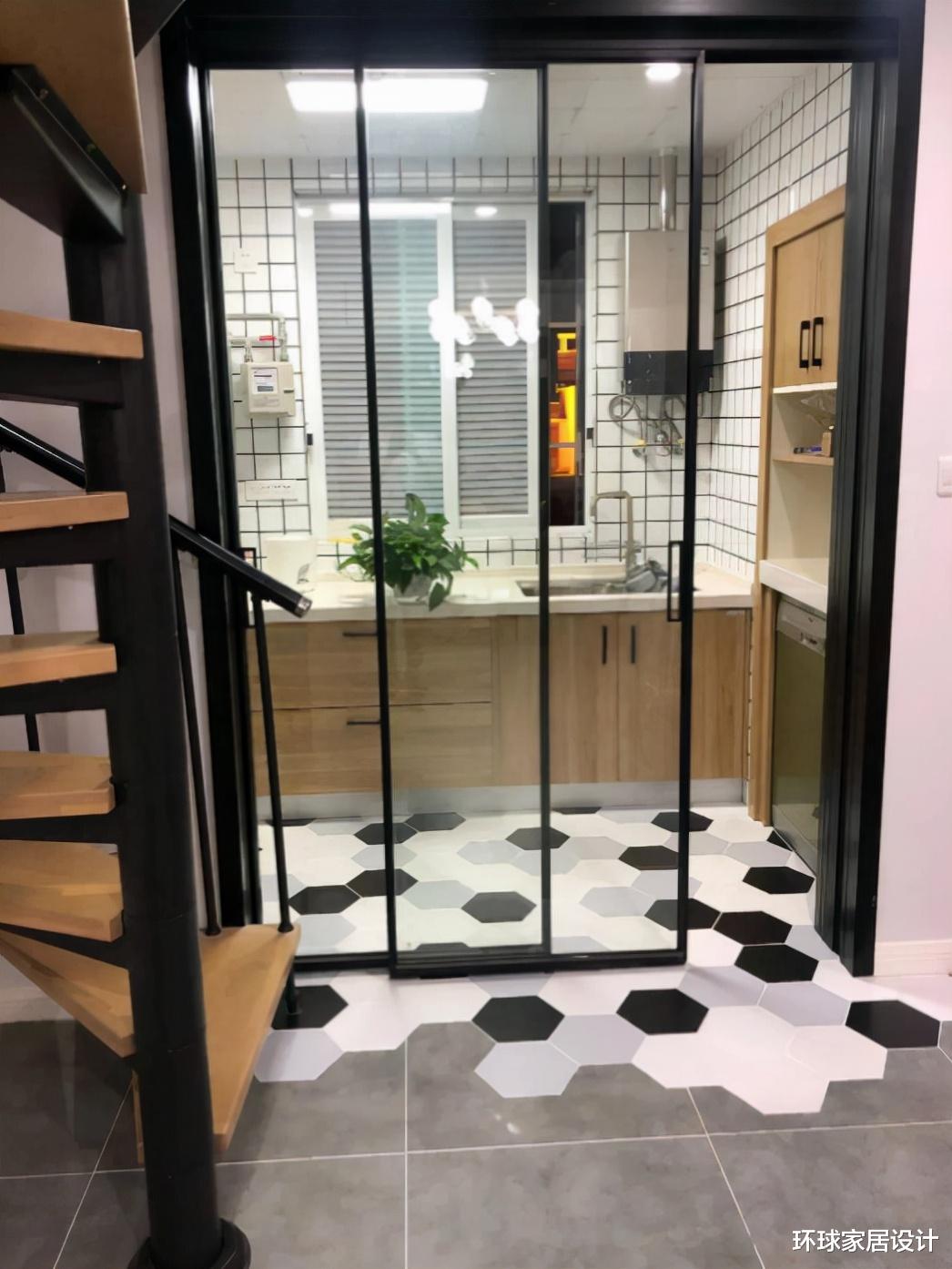 我家跟风做了这4个厨房设计,好看是真的,难用也是真的!