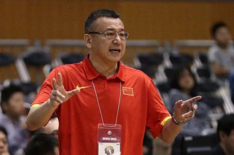 姚明|姚明不讲情面！广东名帅重回国家队，担任主教练，明确拒绝关系户