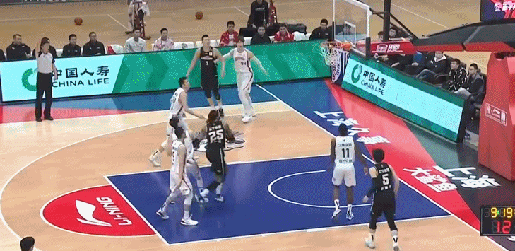 郭昊文|辽沪大战两人被驱逐！郭昊文拳打外援直接夺权，莫兰德两个技犯