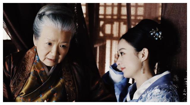 曹翠芬|配角专业户曹翠芬:与演员谭天谦恩爱56年,膝下无子成遗憾