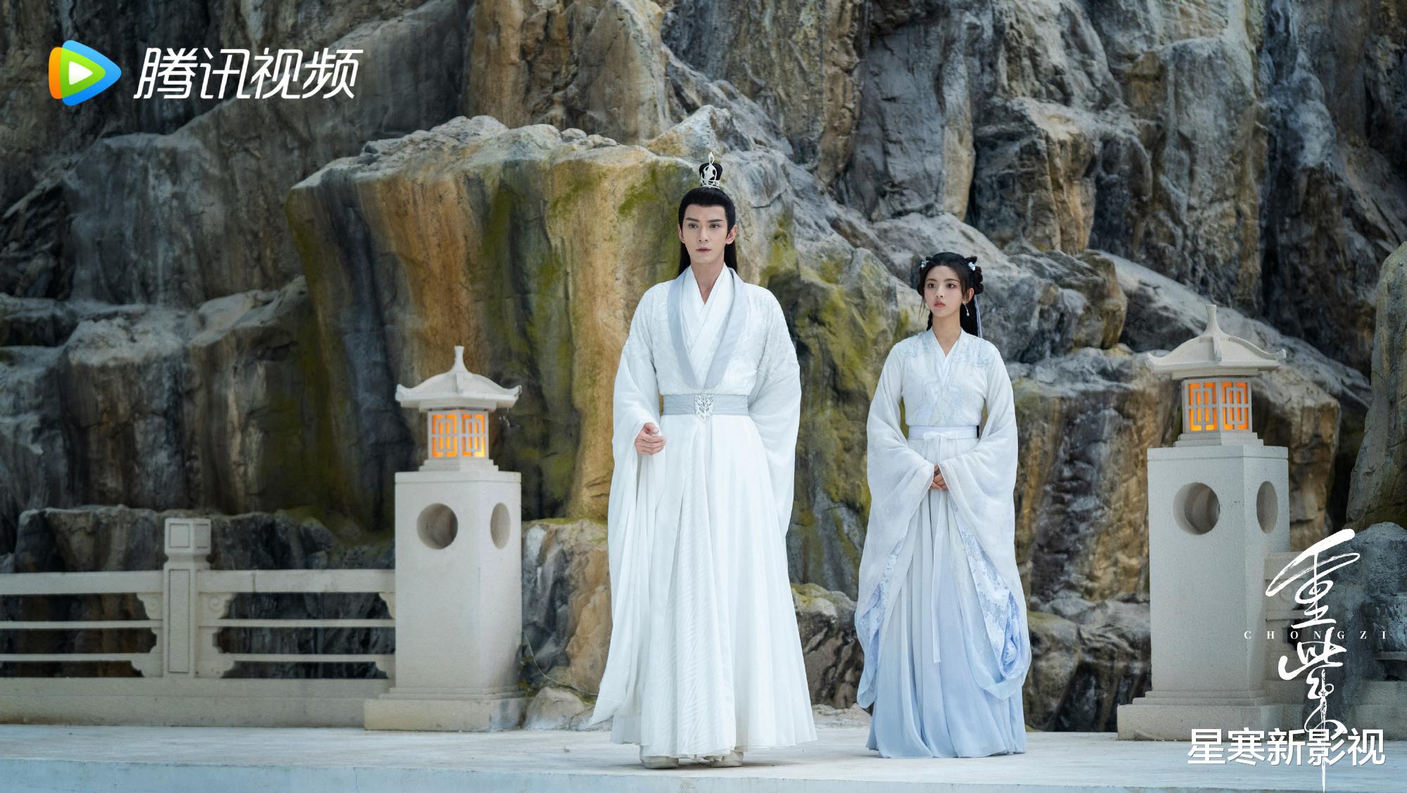 李一桐|李一桐《九霄寒夜暖》官宣定档!题材新颖,配角都是实力派,要火