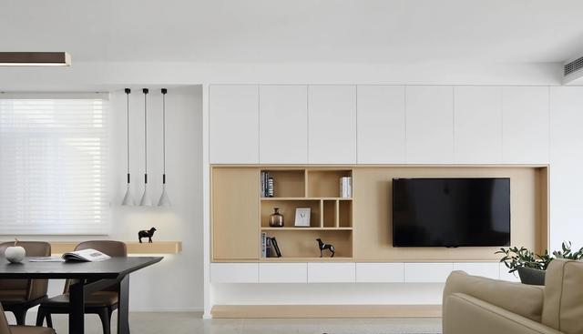 电视机|电视机买多大的好？售货员：只有最小尺寸限制，越大越过瘾