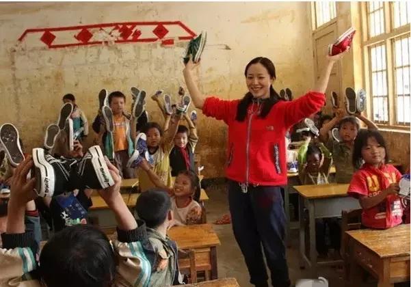 江一燕|江一燕放弃城市生活，选择去农村定居了，她到底经历了什么？