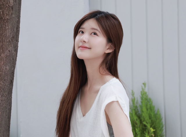 选秀|赵露思又要接甜宠剧？刚合作完选秀艺人，现在又要合作选秀艺人