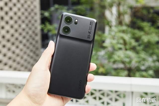 液晶显示器|为什么游戏党钟爱LCD屏幕？这些优点你不得不看