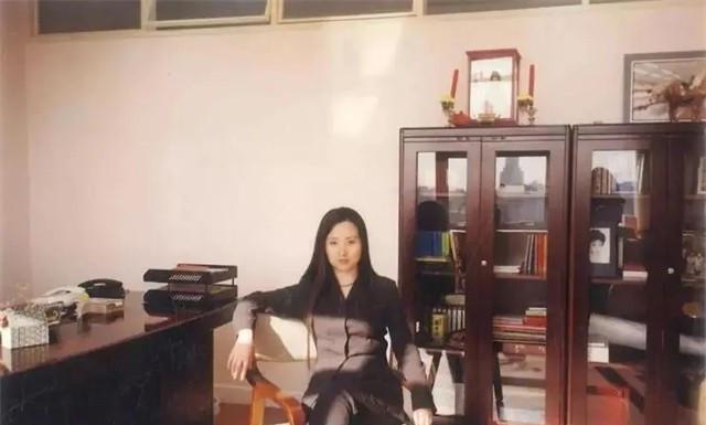 陈晓旭|“林妹妹”陈晓旭葬礼：临终前对父亲说了五个字，邓婕悲伤欲绝