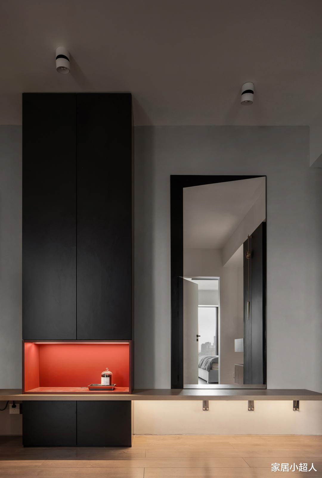 黑白为主的设计感之家,打造极简时尚雅居,感受IT男的自律生活