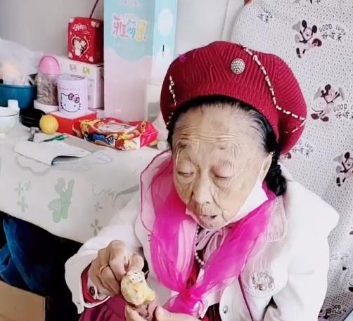 李玉成|李玉成又整幺蛾子，在直播间与同城女主播聊天，被马玉琴强势关闭