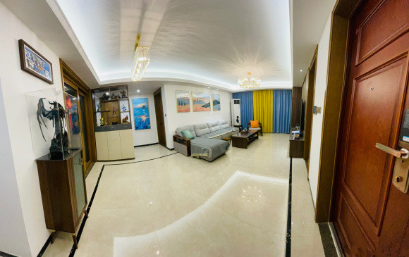 144平四房,住了一年多,感觉风格凌乱不入流,跟不上现在的装修