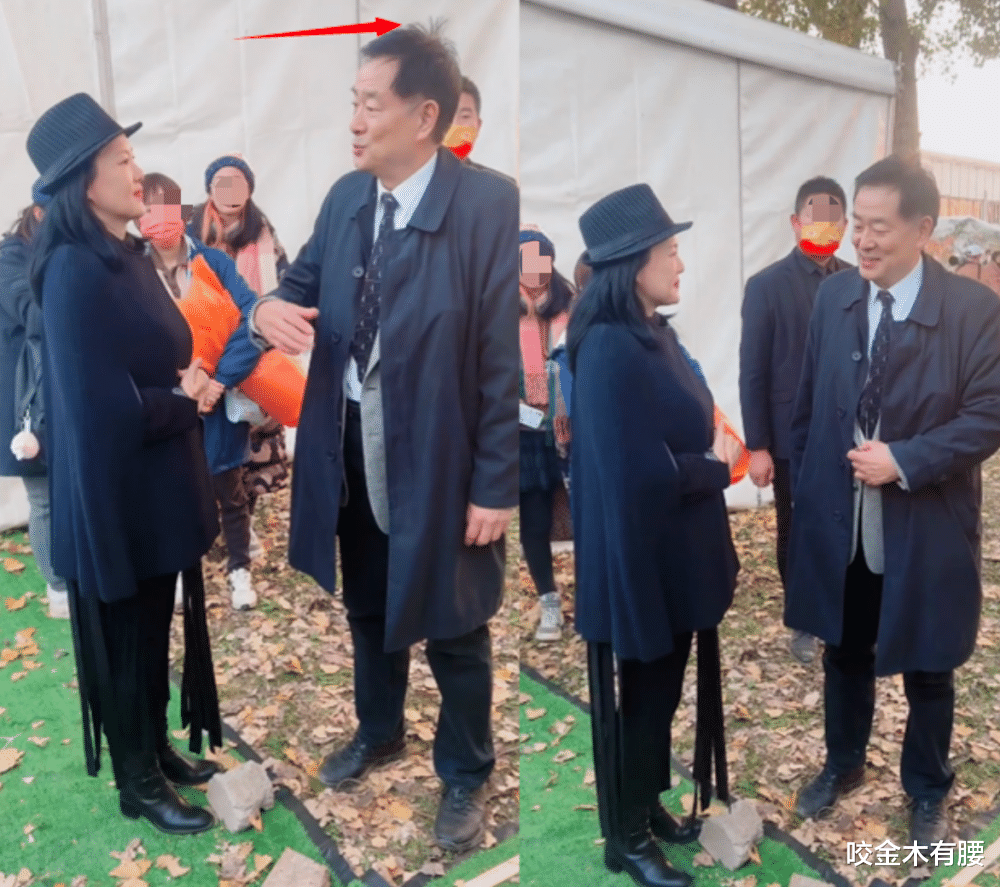 濮存昕|于谦举办马术大赛，老戏骨濮存昕罕见捧场，穿搭朴素气质优雅自信