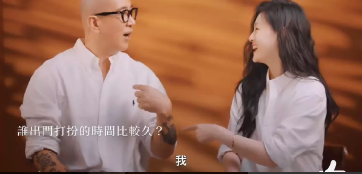 大S|大S采访时聊到怎么帮具俊烨买鞋，称会趁他睡着时候用纸把他的脚画下来