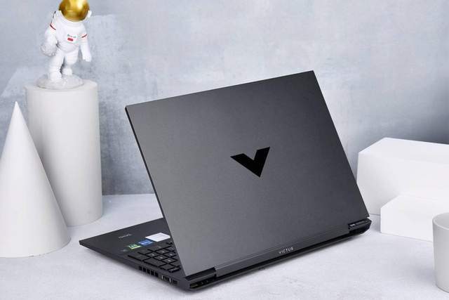 尼康|价格跳水：惠普光影精灵7最低6699元，11代i5搭配RTX3060独显