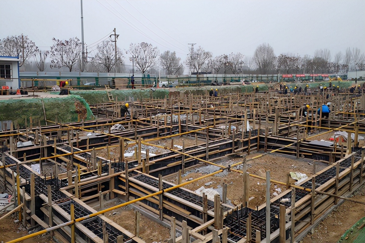 钢结构厂房施工预埋件很重要,尤其是第一步