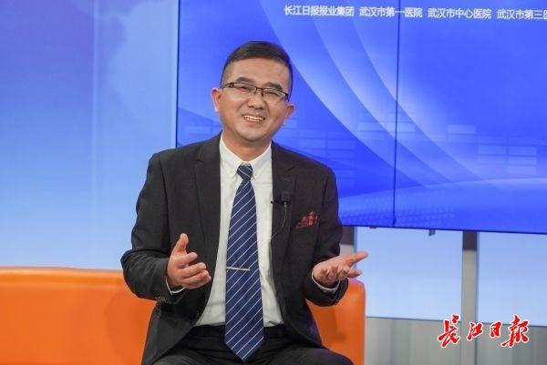 痔疮|痔疮不治会癌变?90%患者都无需开刀!本报“医聊百科”科普引来百万网友围观