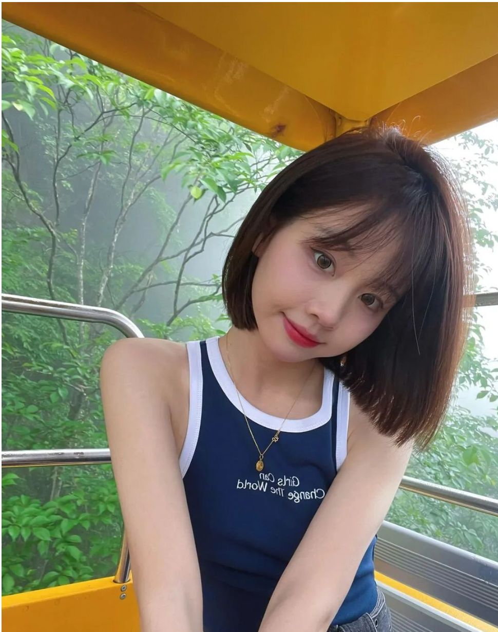 衬衫 这21款发型很火，每款都心动，该换发型的别错过