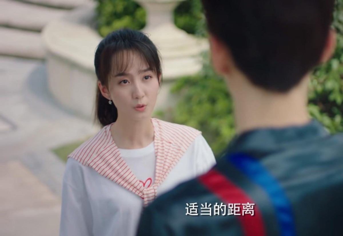 才不要和老板谈恋爱|开播3集就穿越,《才不要和老板谈恋爱》上线,熬夜看8集太过瘾