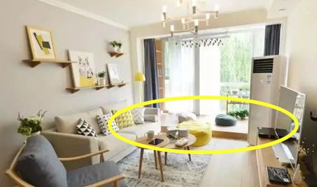 阳台别装“推拉门”,众人跟风,入住就后悔,这样改,客厅大一倍