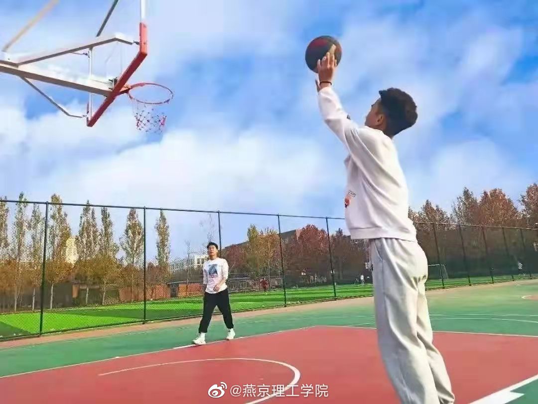 黄昏的的颜色